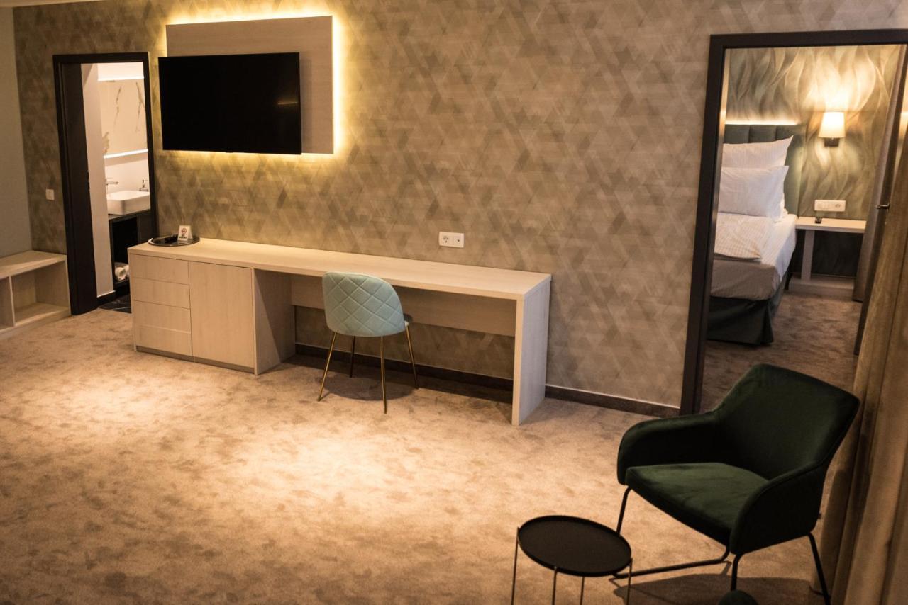 Joyme Hotel Сибиу Экстерьер фото