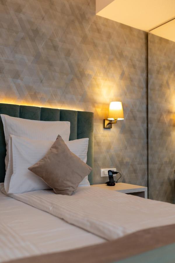Joyme Hotel Сибиу Экстерьер фото
